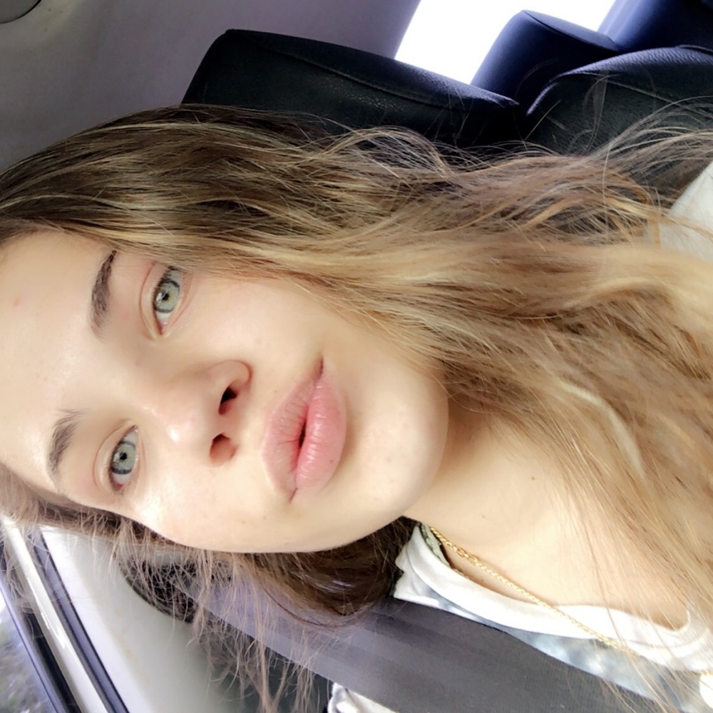 Meet your Posher, Samantha